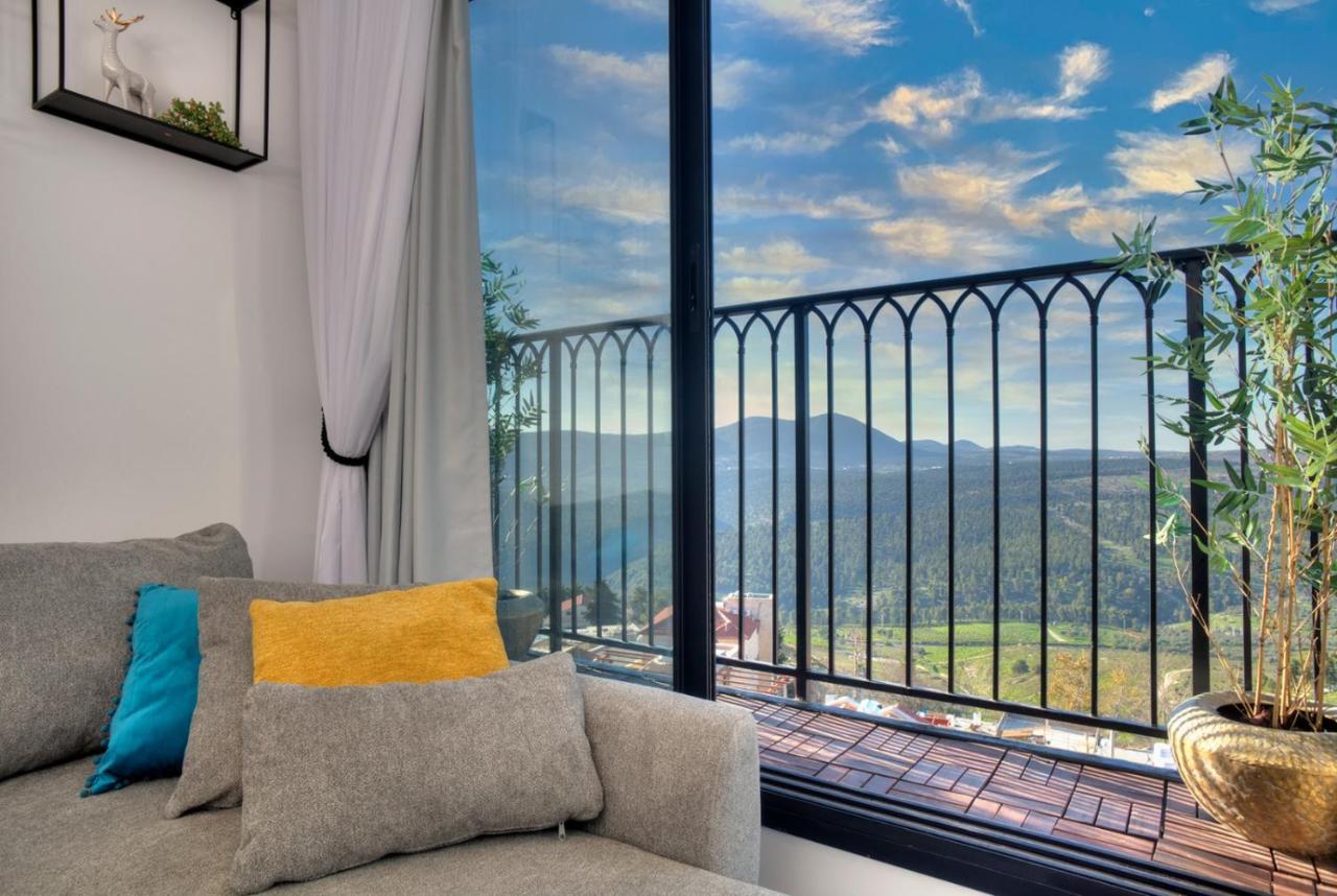 Open Skys Safed Exterior foto