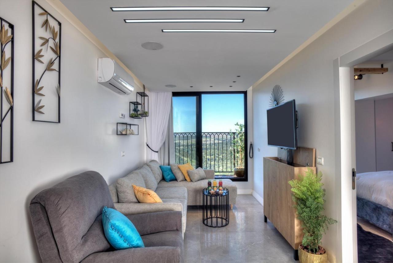 Open Skys Safed Exterior foto