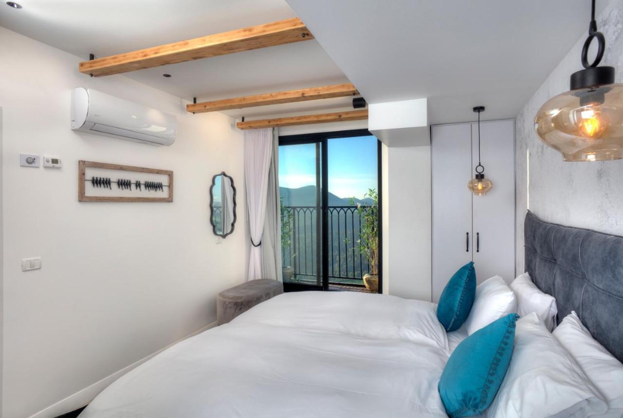 Open Skys Safed Exterior foto